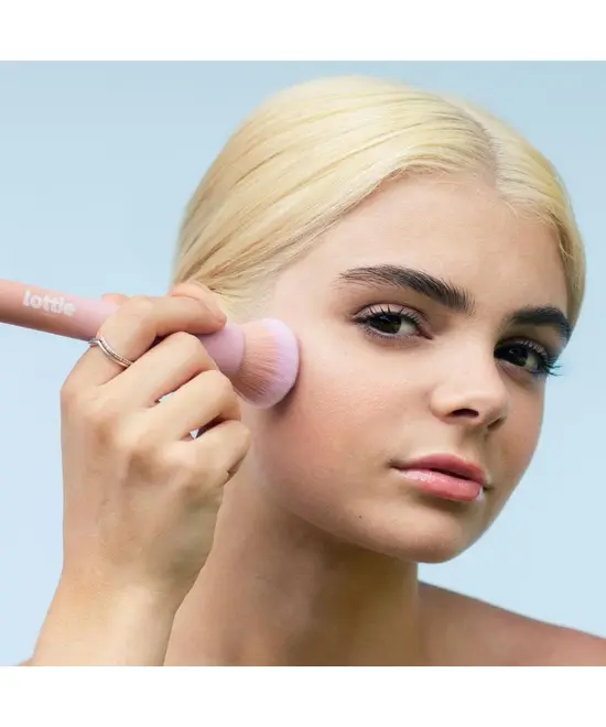 Lottie London Tapered Highlighter Brush | ΠΙΝΕΛΑ στο Makeupland.gr