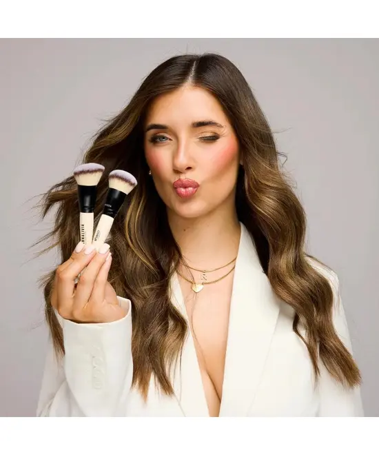 BPerfect x Annalivia Mini Empress | Cheek & Contour Brush | BRANDS στο Makeupland.gr